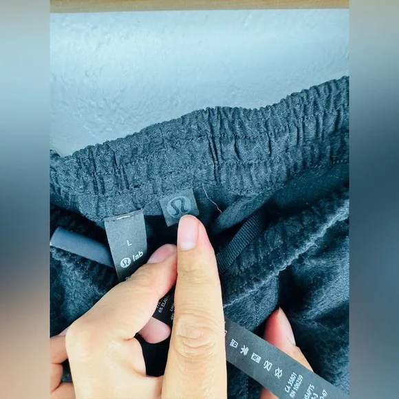 Lululemon Lab Series Terra Cosmos Fall 23 Jacquard Leopard Print Black Trousers - Picture 7 of 14